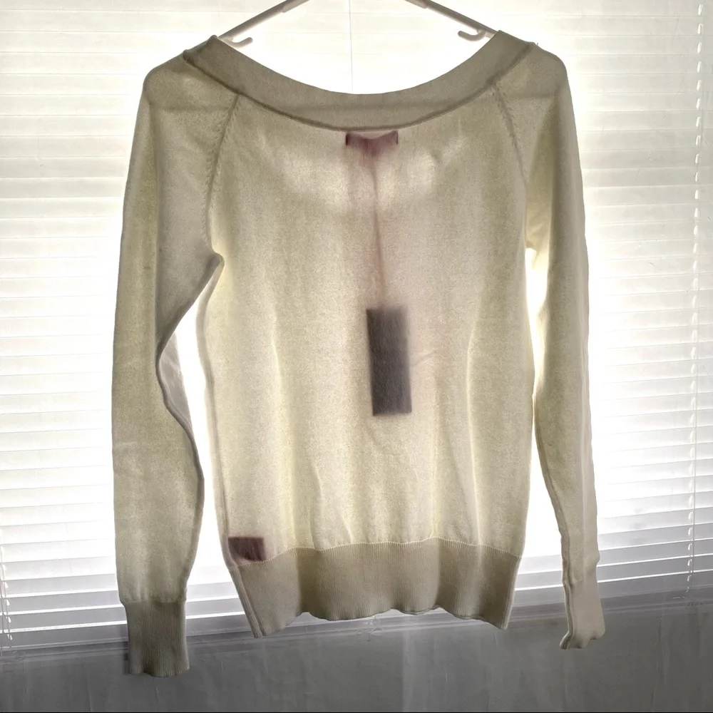 Jennifer Lopez Criss Cross Cut Out Off-White Sweater - Picture 6 of 12